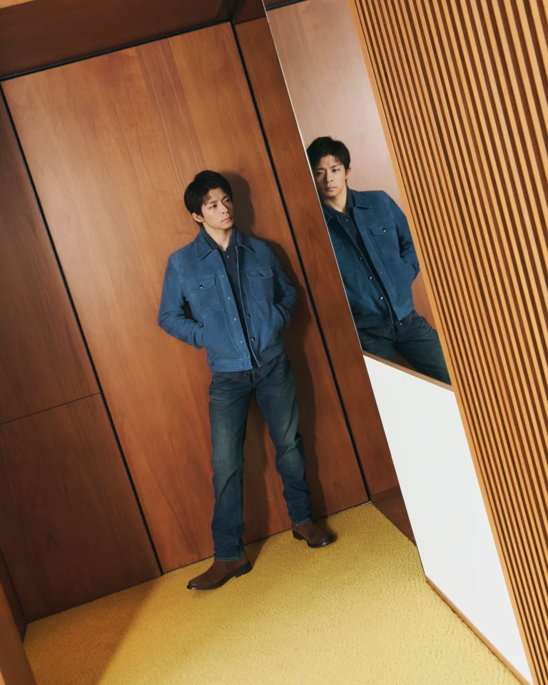 岸優太さんとバナナ・リパブリック。ホテルで過ごす週末に、心地よい春の装いを 写真8