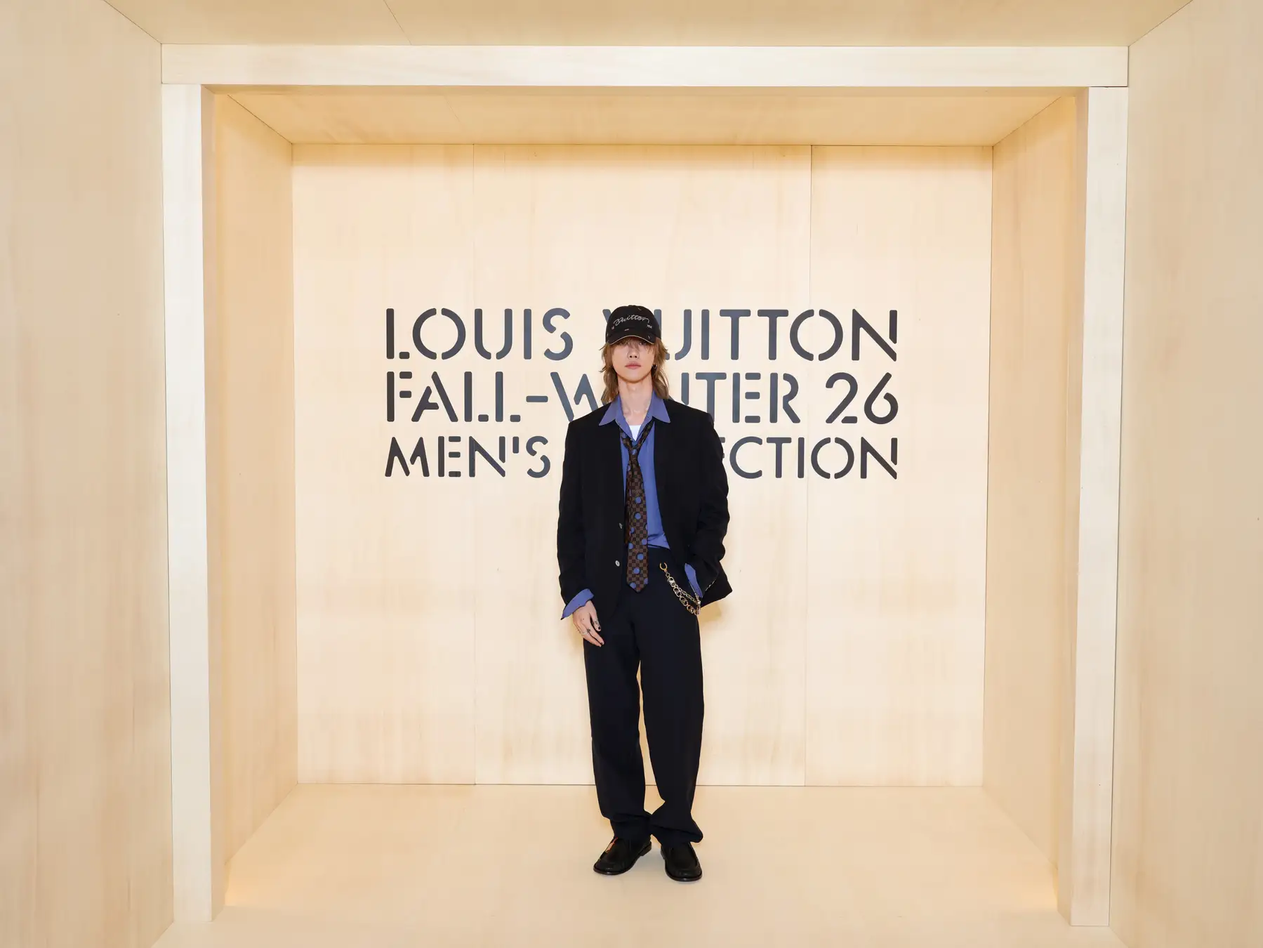 【2026年1月21日(水)・日本時間】平野紫耀さん、THE8さんらがルイ・ヴィトンへ。パリに集った個性ある装い 写真10