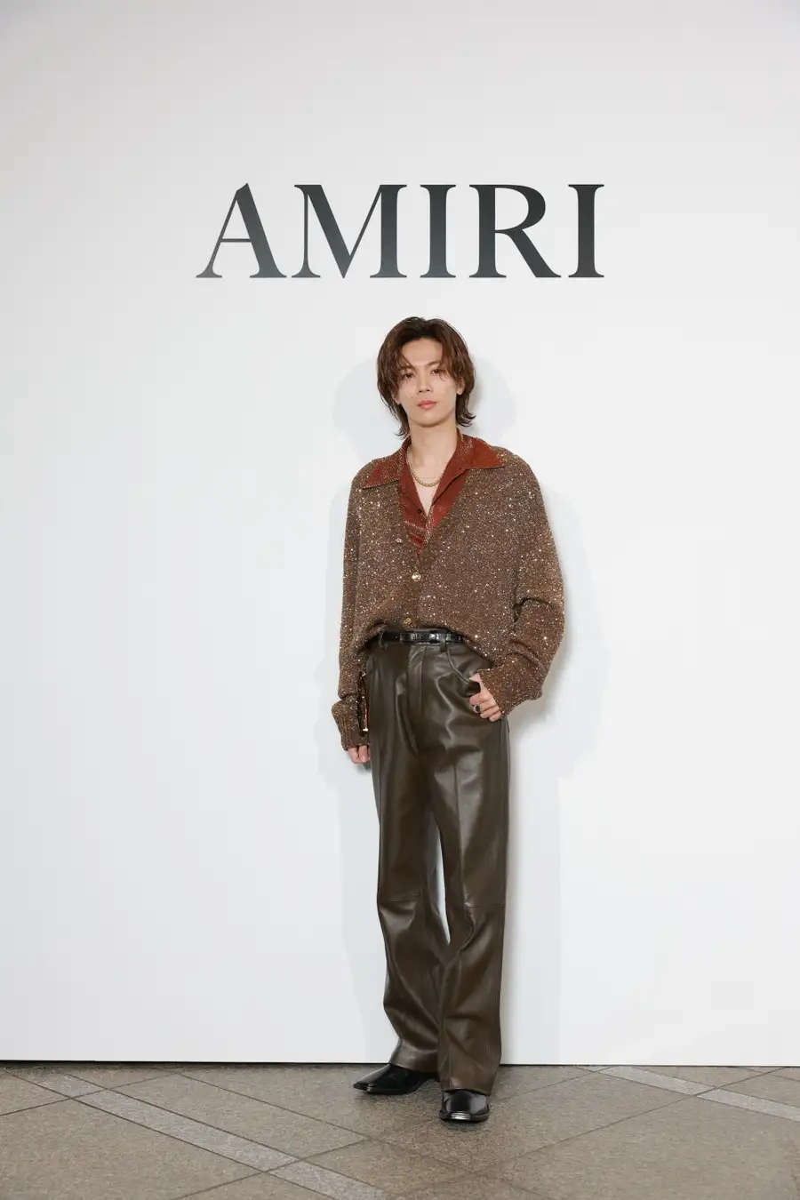 【2025年11月14日(金)】神宮寺勇太さんがAMIRIの夜へ。青山で重なった音楽とドレスアップ 写真1