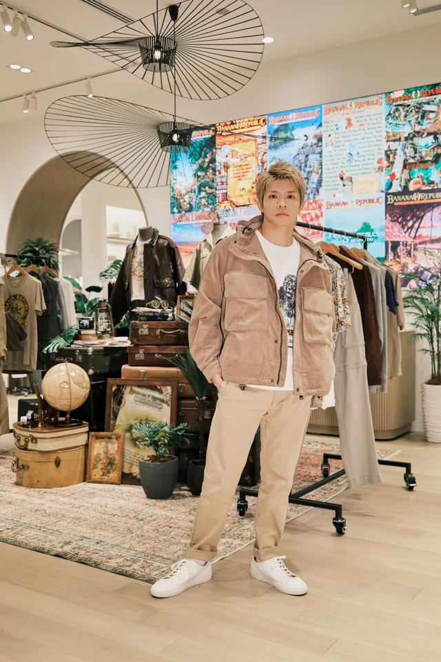 【2025年9月24日(水)〜11月3日(月)・各会場別日程】岸優太さんとたどる、バナナ・リパブリック日本上陸20周年 写真6